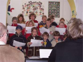 Der Kinderchor umrahmte die Veranstaltung feierlich